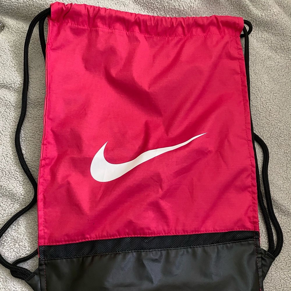 Nike drawstring bag